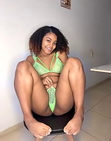 Amateur Ebony Girls Private Pics