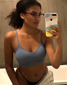 Amateur Ebony Girls Private Pics