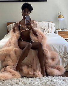 Amateur Ebony Girls Private Pics