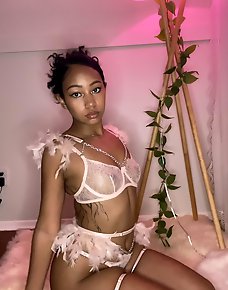 Amateur Ebony Girls Private Pics