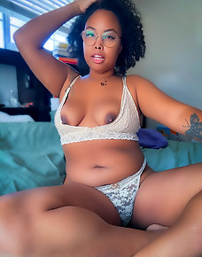 Amateur Ebony Girls Private Pics