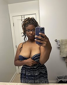 Amateur Ebony Girls Private Pics